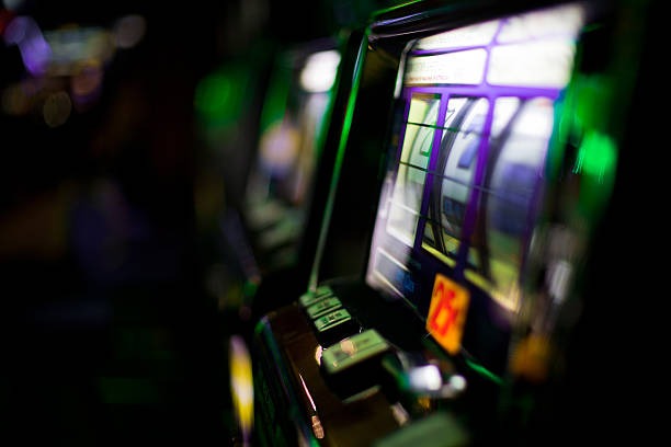 metro4d slot cashier page showing QRIS and local e-wallet deposit options